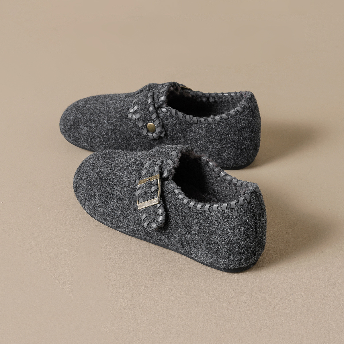 JHC-YW2852 | Suede & Cork Winter Shearling Fur-Lined - Fujian Jinhongchang Sports Goods Co., Ltd.