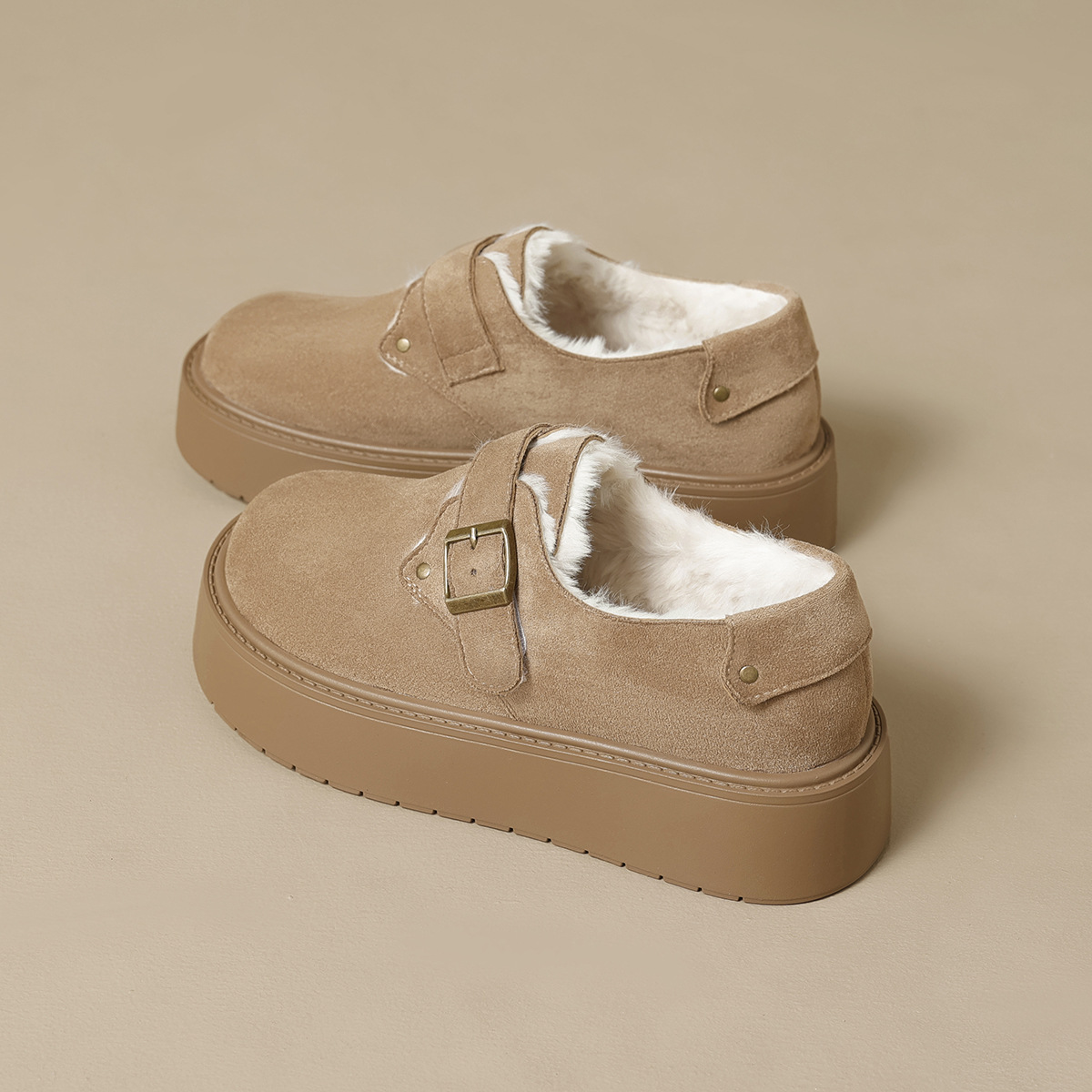 JHC-YW68 | Suede & Cork Winter Shearling Fur-Lined Chunky - Fujian Jinhongchang Sports Goods Co., Ltd.