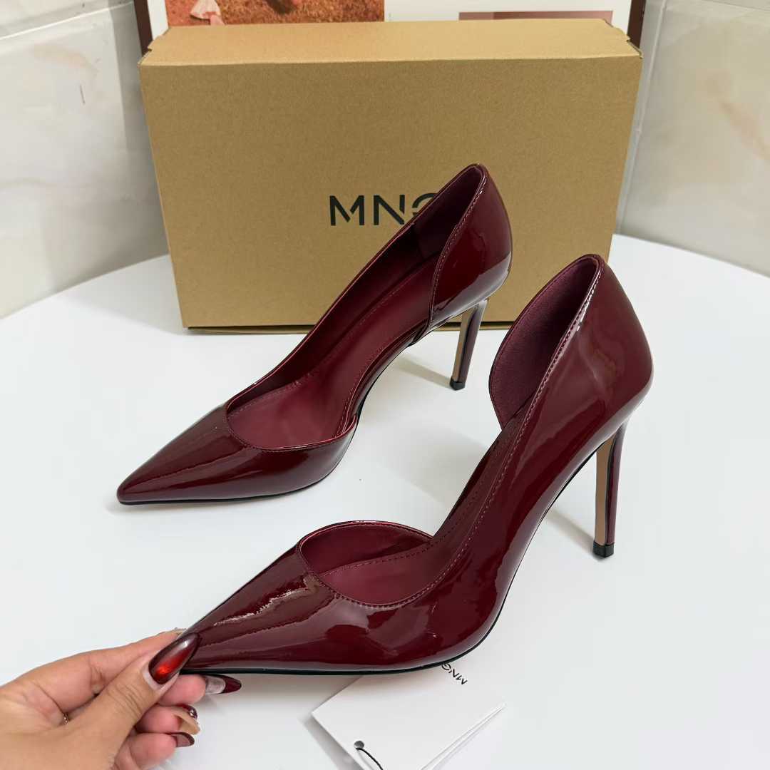 JHC-HB-056 | Patent Gloss Pointed-Toe High-Heel Dress Pump angle 3