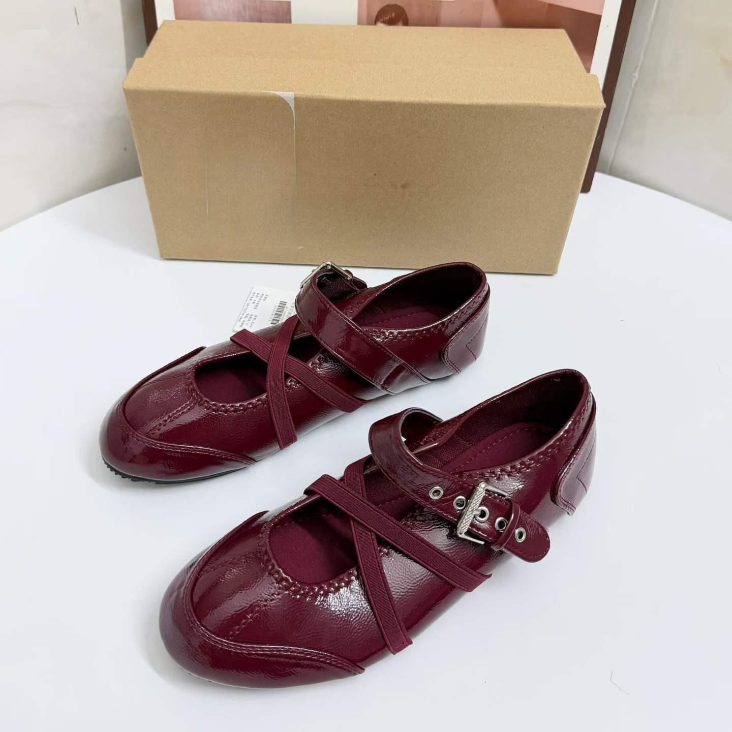 JHC-HB-294 | Metal Buckle Patent Gloss Round-Toe Flat Ballet Flat angle 2