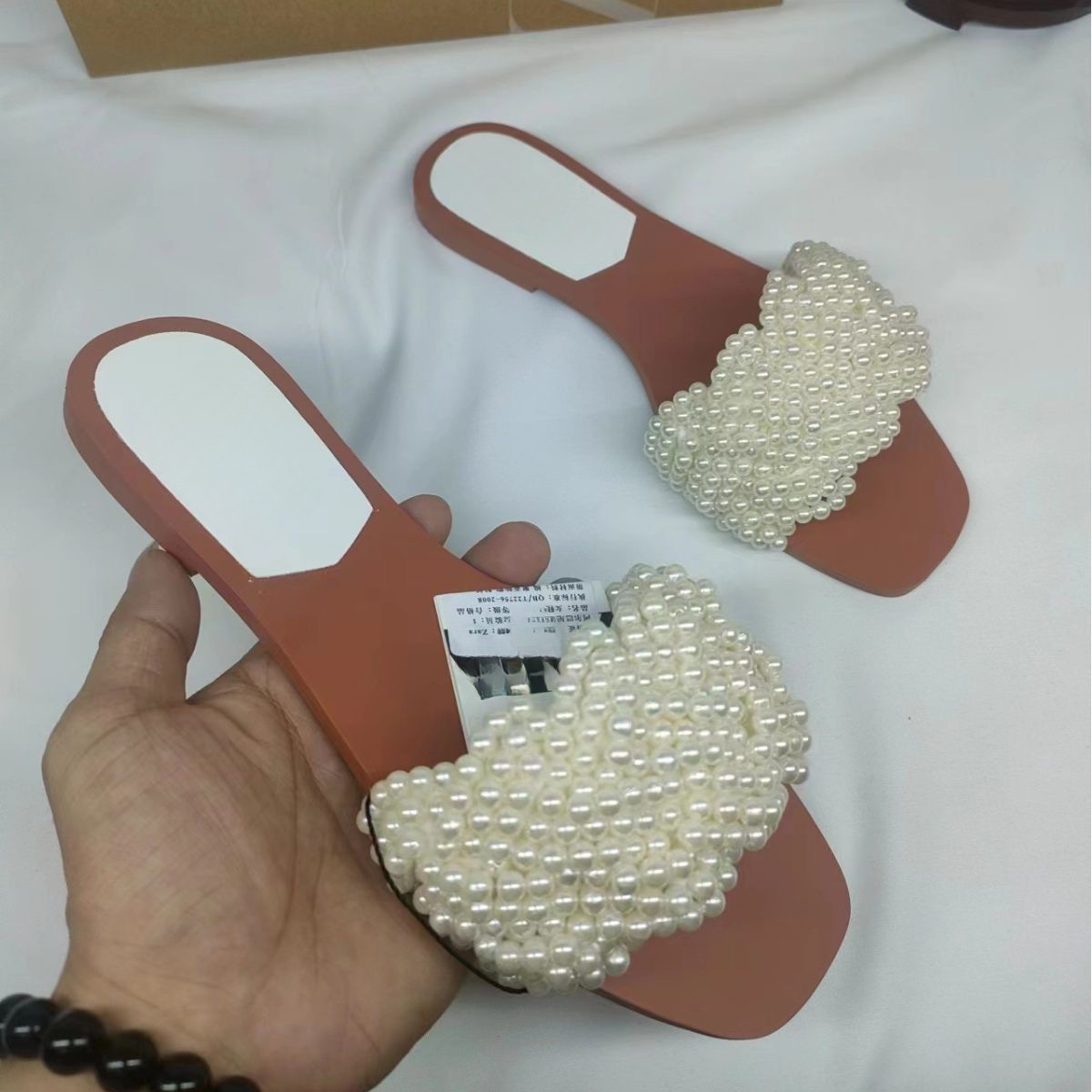 JHC-HB-085 | Open-Toe Flat Casual Slide Slipper angle 3