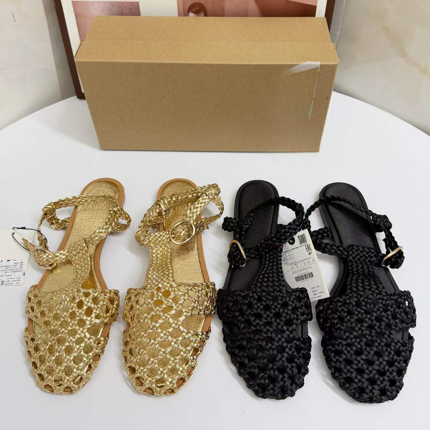 JHC-HB-249 | Woven Cutout Metallic Gold Round-Toe Flat Gladiator Sandal - Fujian Jinhongchang Sports Goods Co., Ltd.