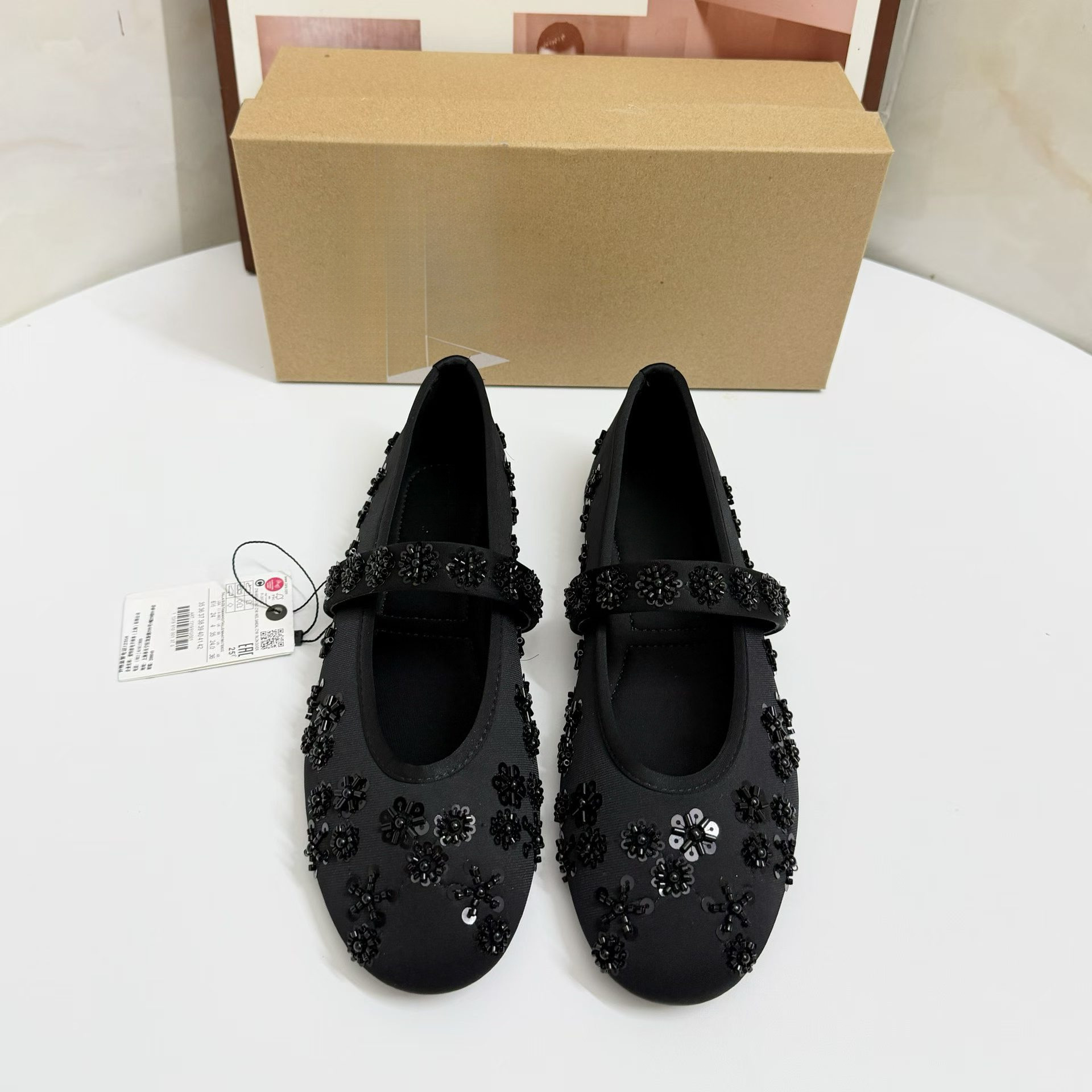 JHC-HB-012 | Rhinestone Embellished Embroidered Round-Toe Flat Ballet Flat - Fujian Jinhongchang Sports Goods Co., Ltd.