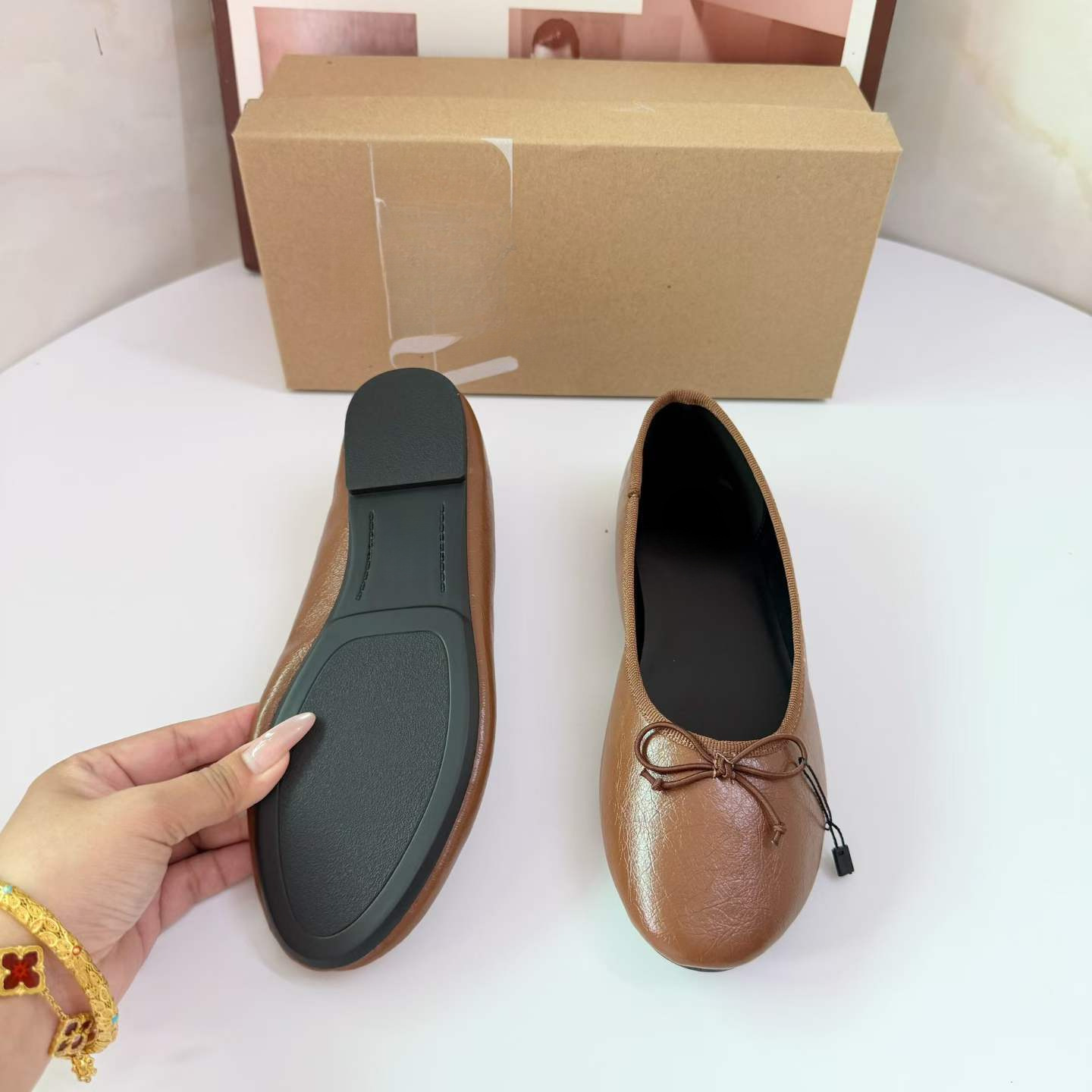 JHC-HB-243 | Bow Detail Round-Toe Flat Ballet Flat angle 3
