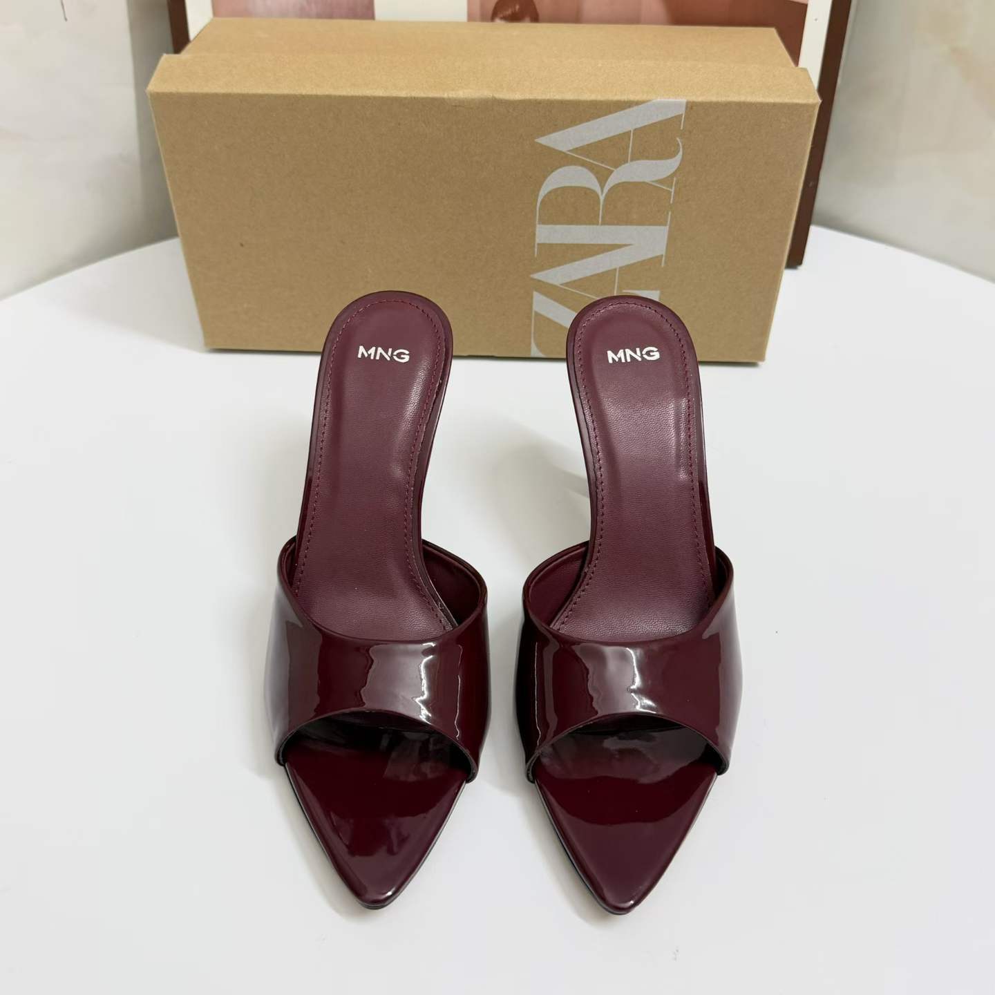 JHC-HB-062 | Patent Gloss Pointed-Toe Stiletto Heel Mule Slide angle 2