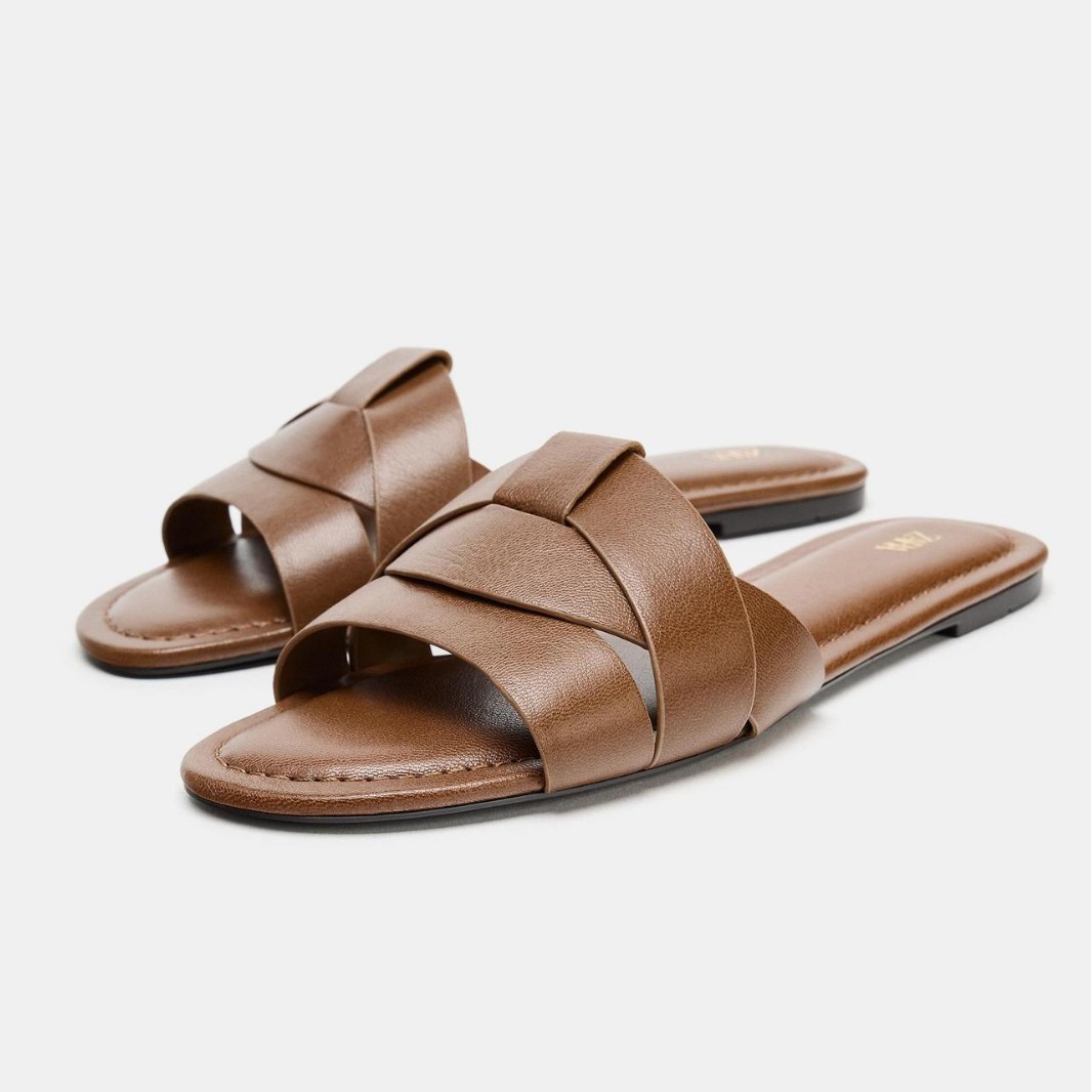JHC-HB-029 | Woven Cutout Crisscross Straps Flat Casual Slide Slipper angle 2