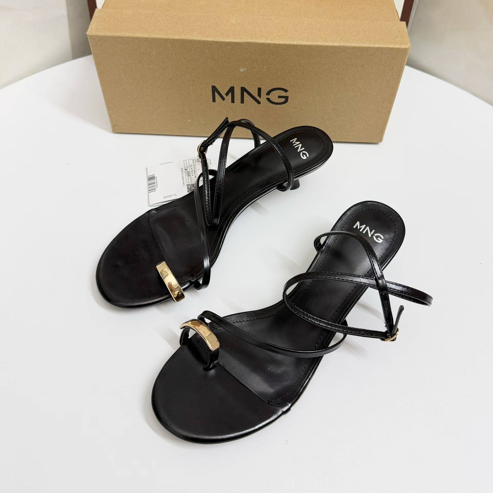 JHC-HB-226 | Metal Buckle Mid-Heel Casual Summer Sandal angle 2