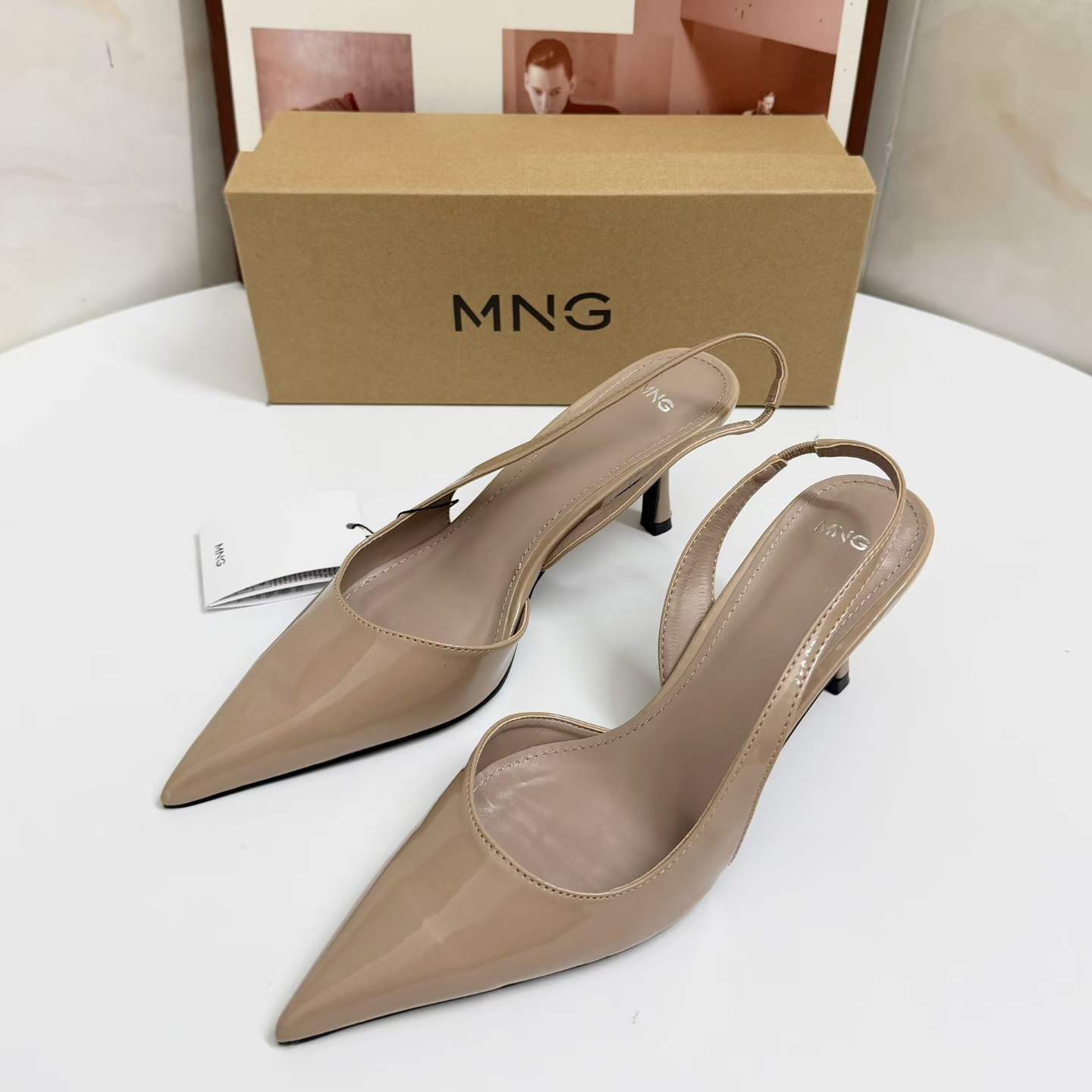 JHC-HB-076 | Patent Gloss Pointed-Toe High-Heel Dress Sandal - Fujian Jinhongchang Sports Goods Co., Ltd.
