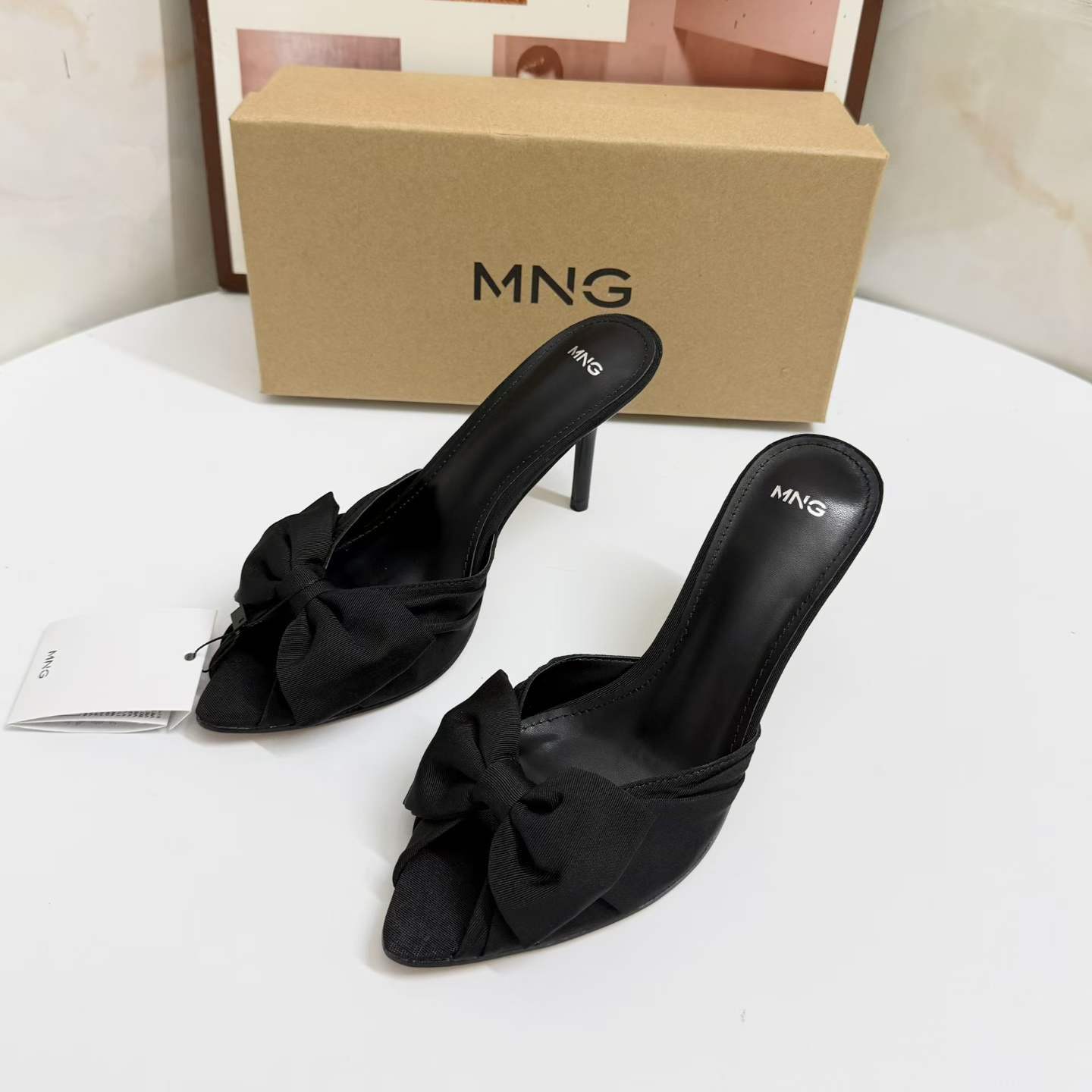 JHC-HB-204 | Bow Detail Pointed-Toe Stiletto Heel Mule Slide - Fujian Jinhongchang Sports Goods Co., Ltd.