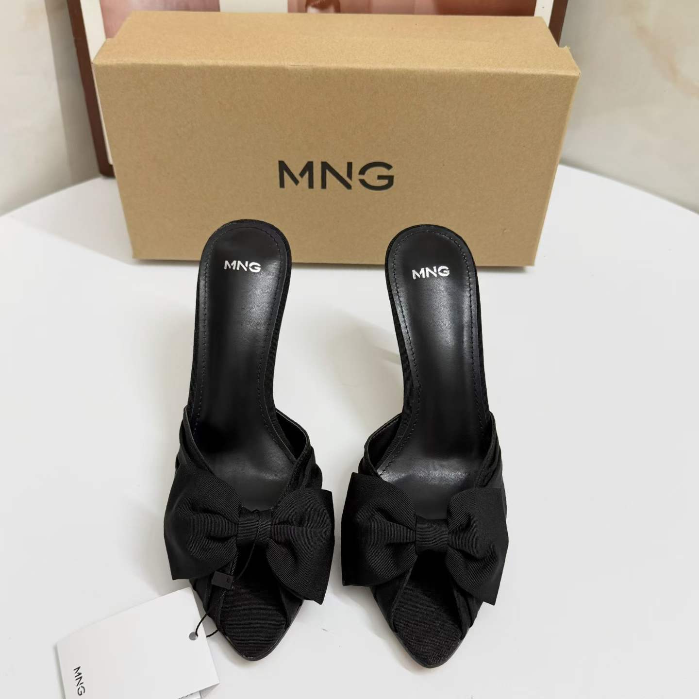 JHC-HB-204 | Bow Detail Pointed-Toe Stiletto Heel Mule Slide angle 2
