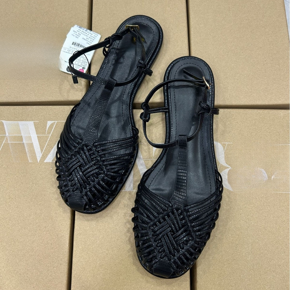 JHC-HB-274 | Woven Cutout Round-Toe Flat Gladiator Sandal angle 2