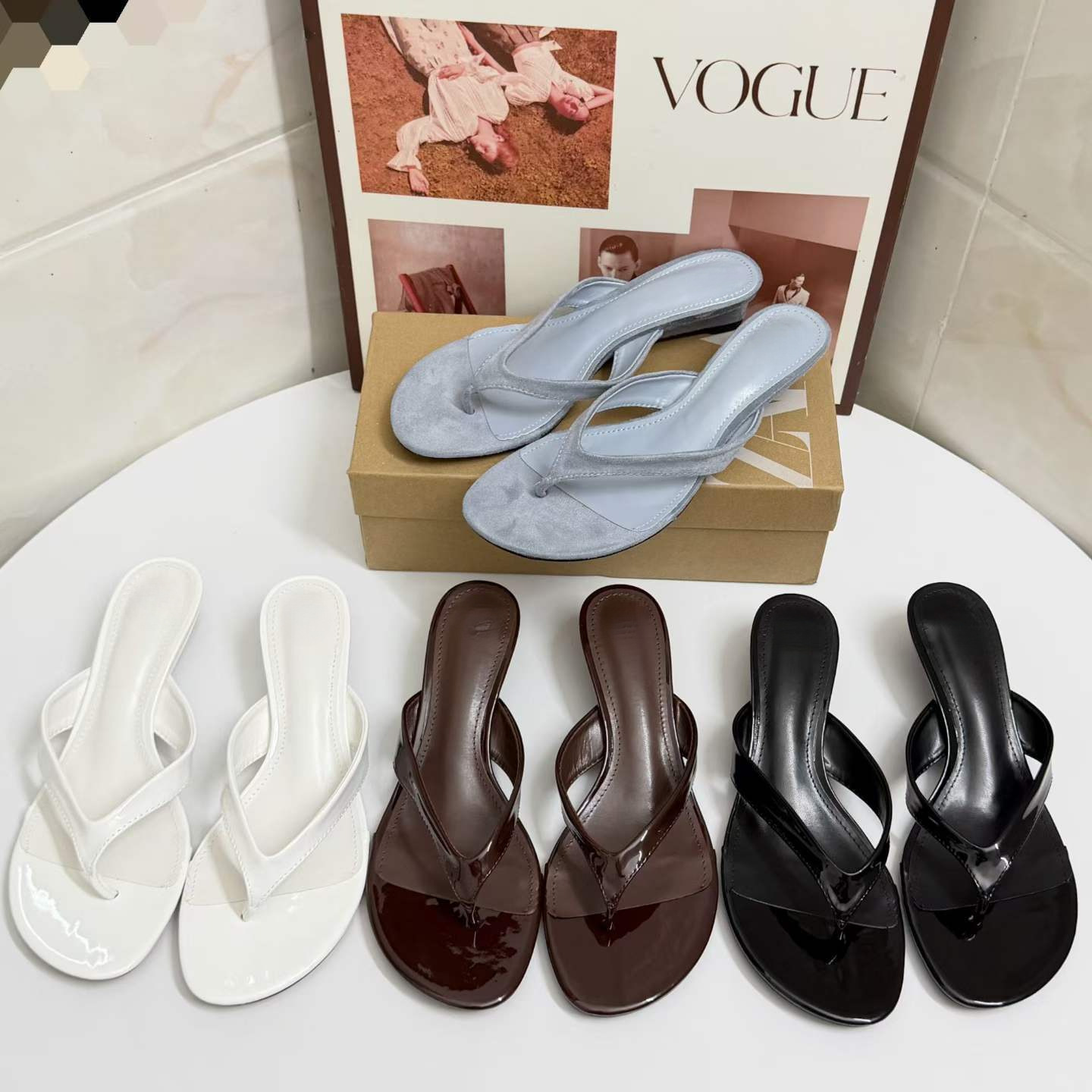 JHC-HB-271 | Round-Toe Wedge Thong Flip-Flop - Fujian Jinhongchang Sports Goods Co., Ltd.