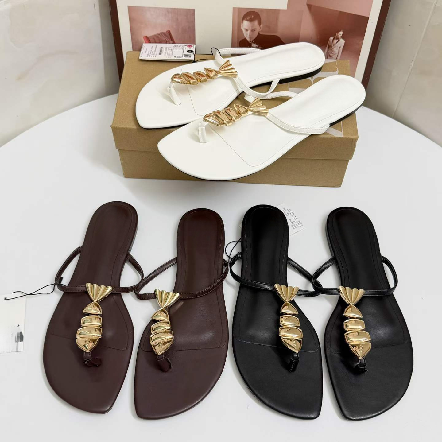 JHC-HB-237 | Rhinestone Embellished Metal Buckle Flat Casual Slide Slipper - Fujian Jinhongchang Sports Goods Co., Ltd.