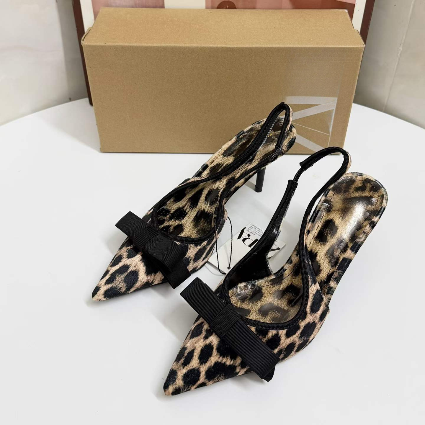 JHC-HB-270 | Bow Detail Slingback Pointed-Toe Stiletto Heel Dress Sandal - Fujian Jinhongchang Sports Goods Co., Ltd.