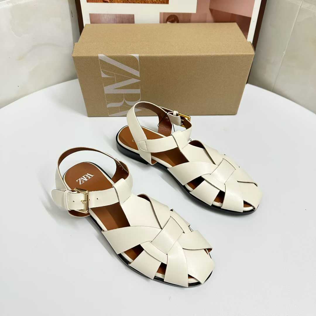 JHC-HB-256 | Woven Cutout Closed-Toe Flat Gladiator Sandal - Fujian Jinhongchang Sports Goods Co., Ltd.