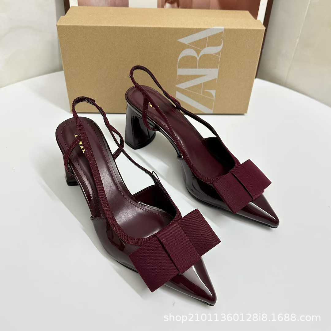 JHC-HB-041 | Patent Gloss Bow Detail Pointed-Toe Block Heel Dress Sandal angle 2