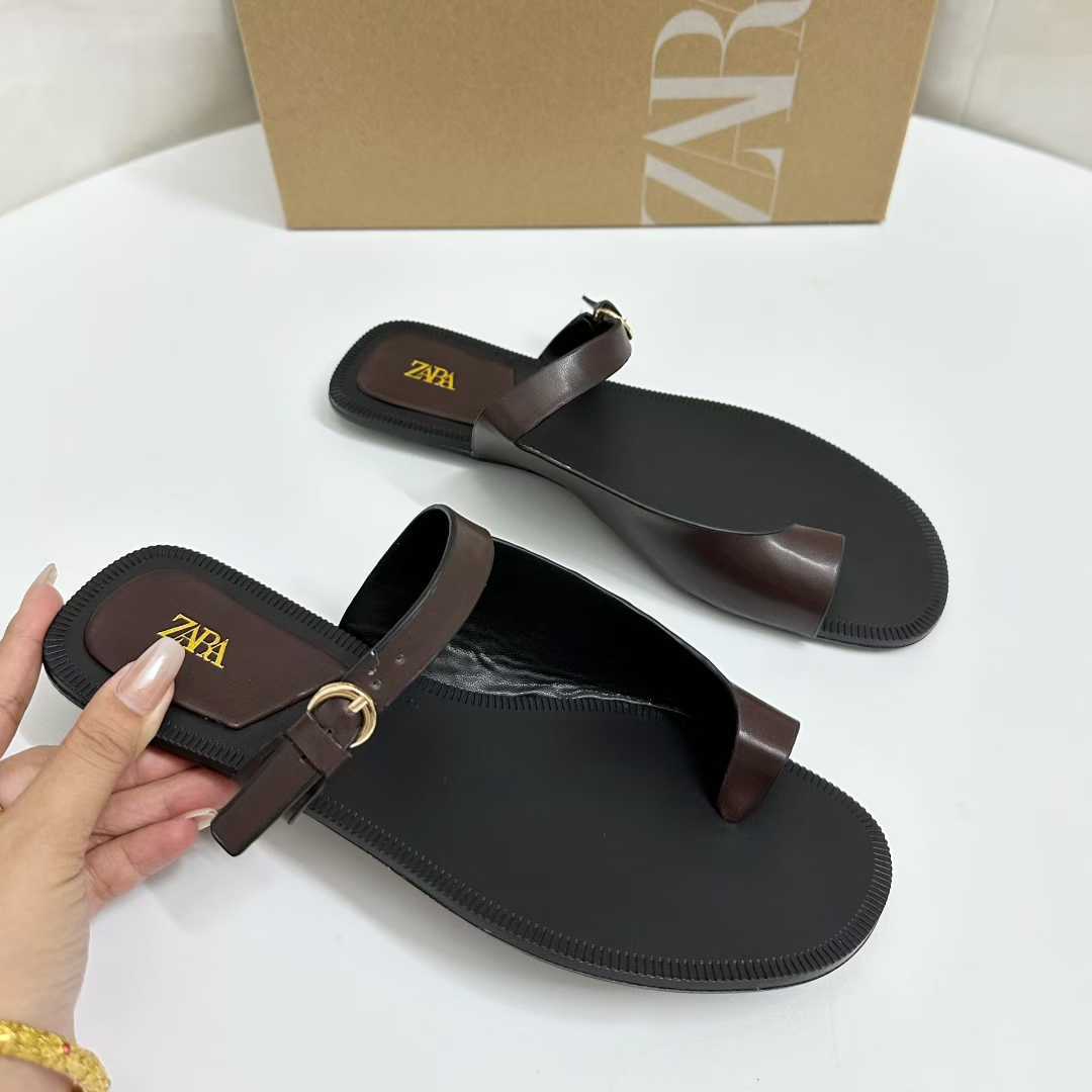 JHC-HB-095 | Flat Casual Slide Slipper angle 2
