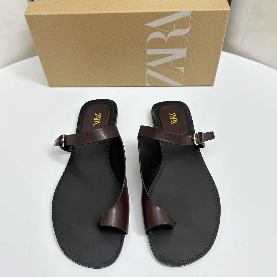 JHC-HB-095 | Flat Casual Slide Slipper angle 3