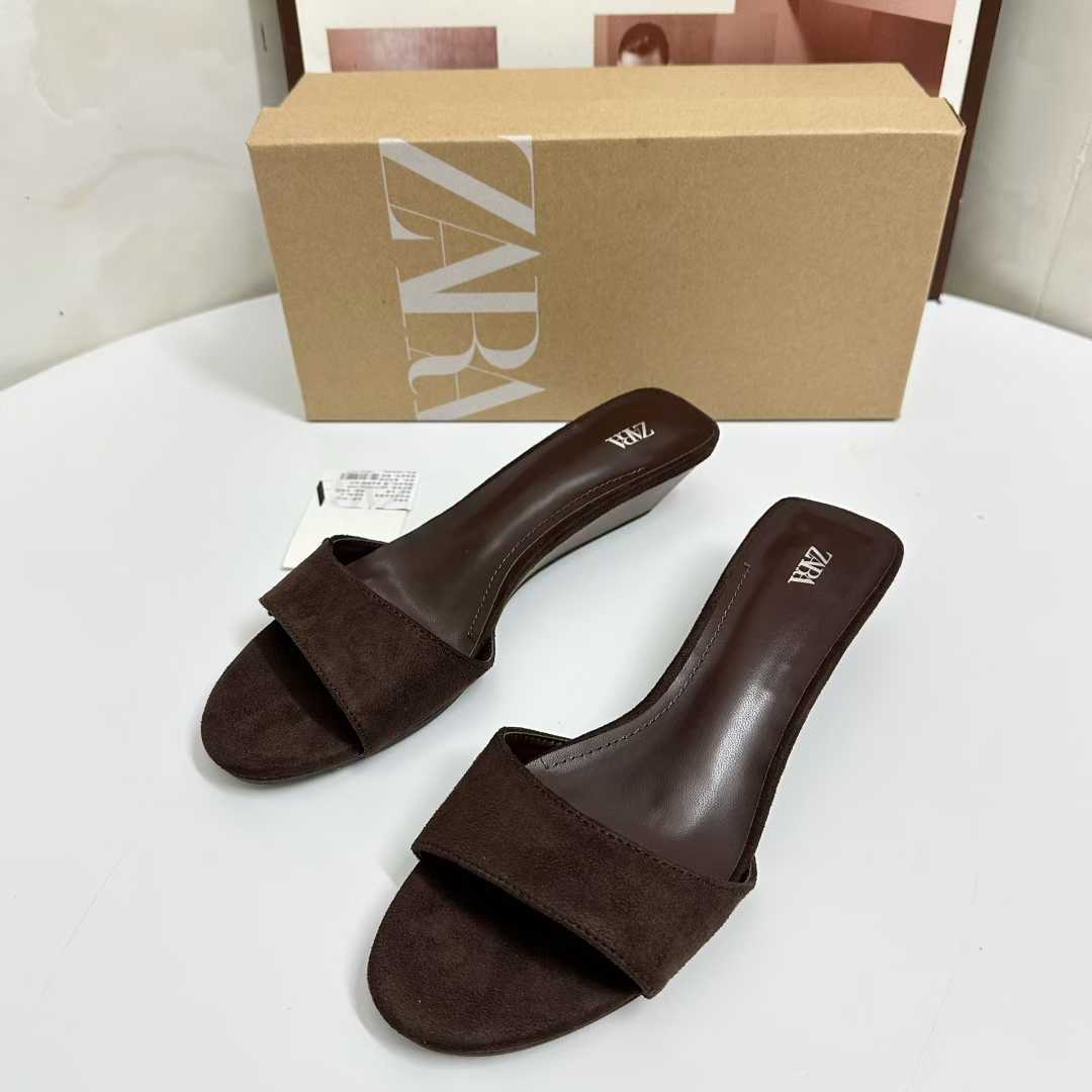 JHC-HB-138 | Round-Toe Wedge Casual Slide Slipper - Fujian Jinhongchang Sports Goods Co., Ltd.