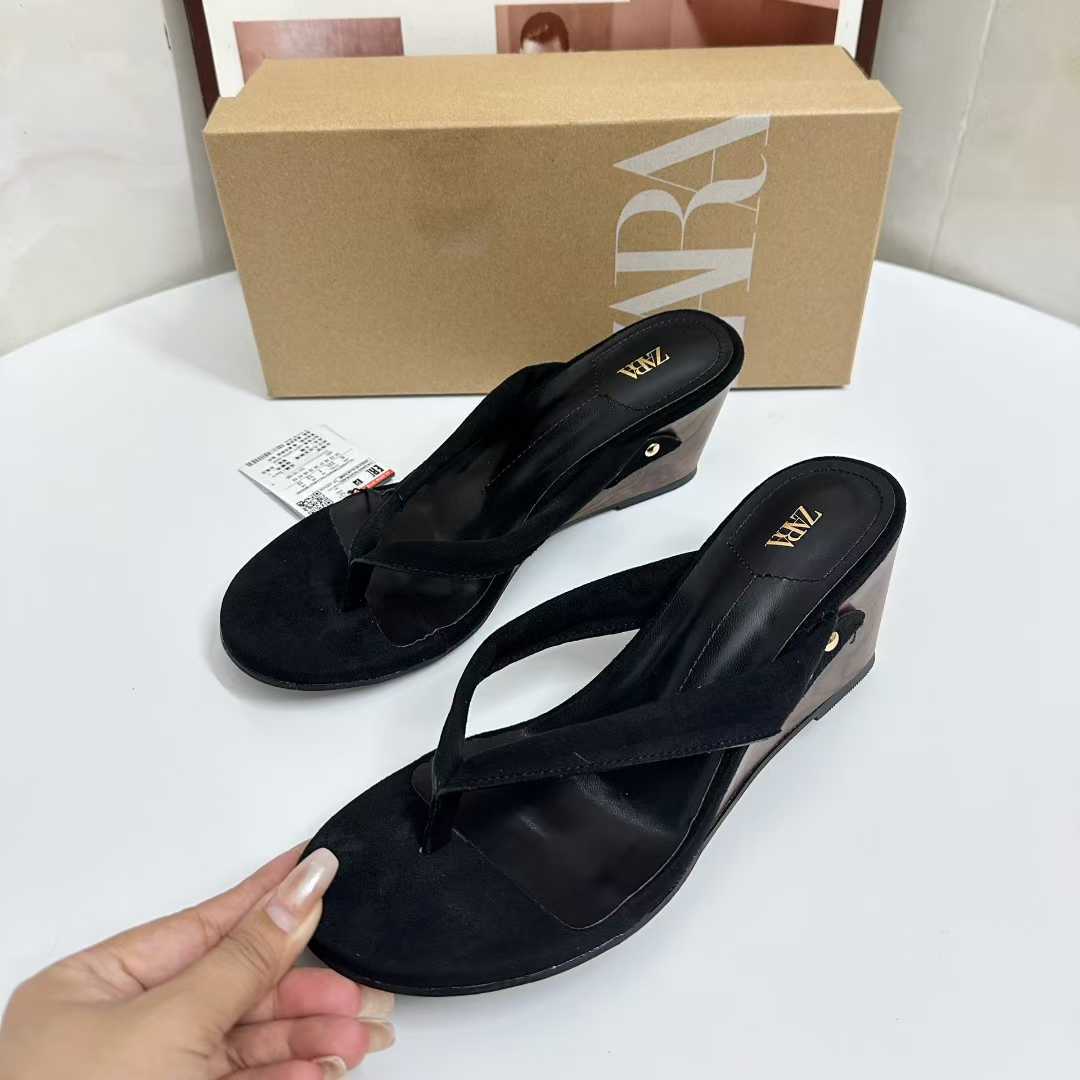 JHC-HB-165 | Round-Toe High-Heel Thong Flip-Flop angle 3