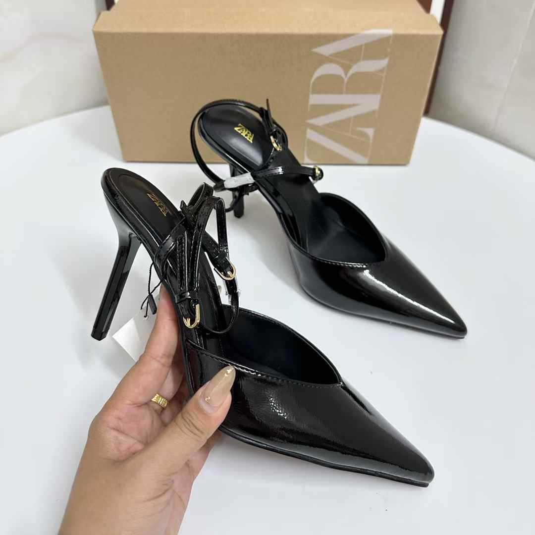 JHC-HB-075 | Patent Gloss Pointed-Toe Stiletto Heel Mule Slide angle 2