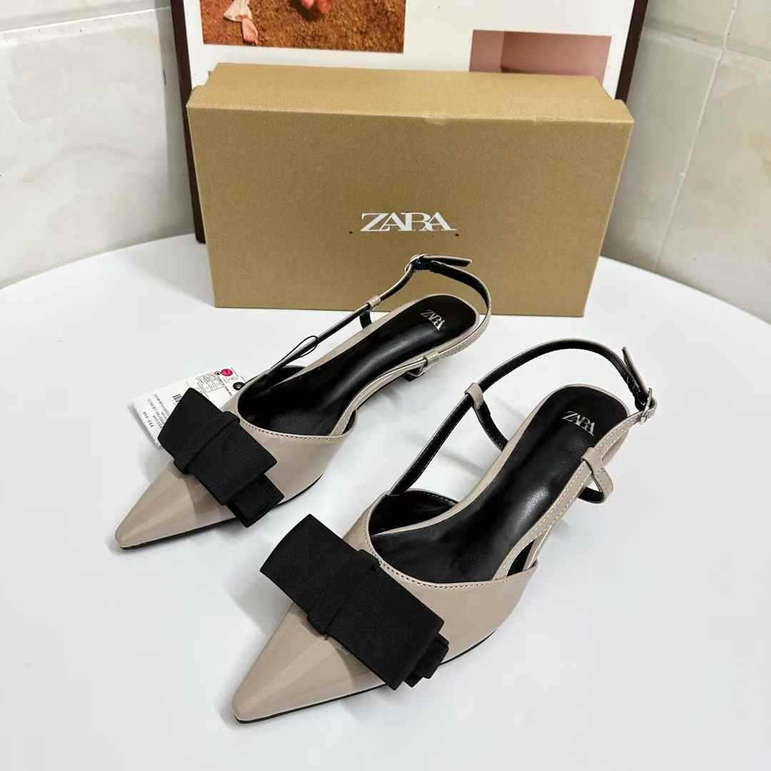 JHC-HB-303 | Patent Gloss Bow Detail Pointed-Toe Mid-Heel Casual Summer Sandal angle 2