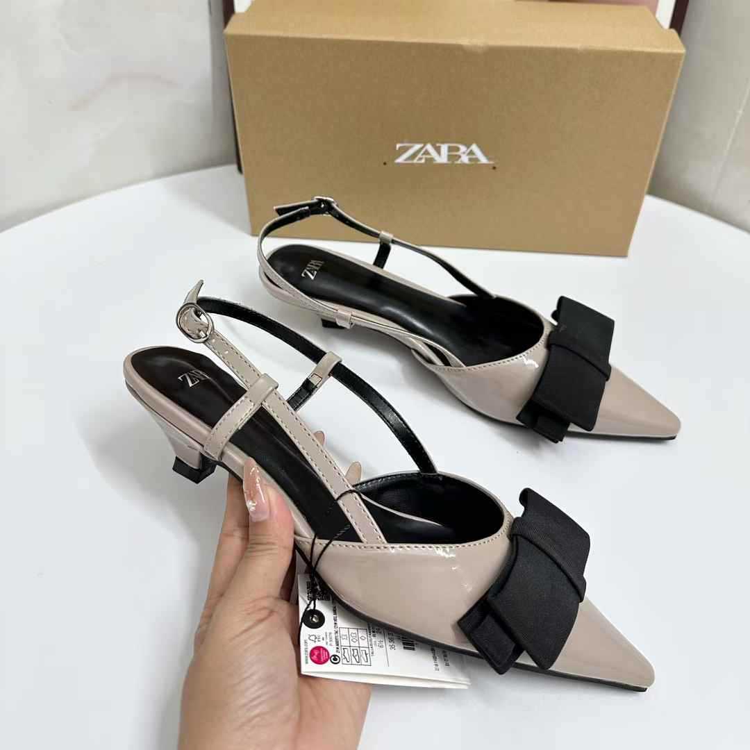 JHC-HB-303 | Patent Gloss Bow Detail Pointed-Toe Mid-Heel Casual Summer Sandal angle 3