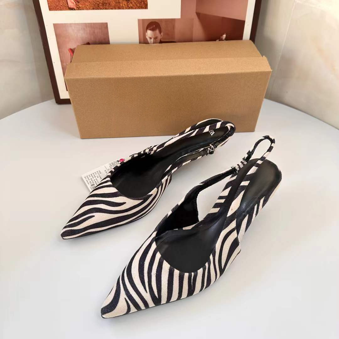 JHC-HB-016 | Slingback Animal Print Pointed-Toe Kitten Heel Mule Slide angle 3