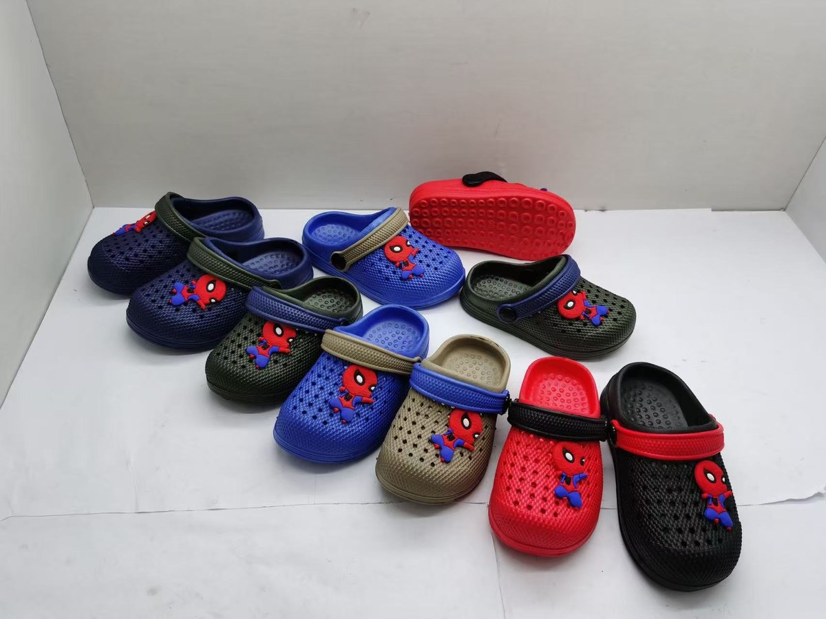 JHC-KIDS-036 | Pivoting Strap Anti-Slip Kids Foam Sandal (Kids Sizes) - Fujian Jinhongchang Sports Goods Co., Ltd.