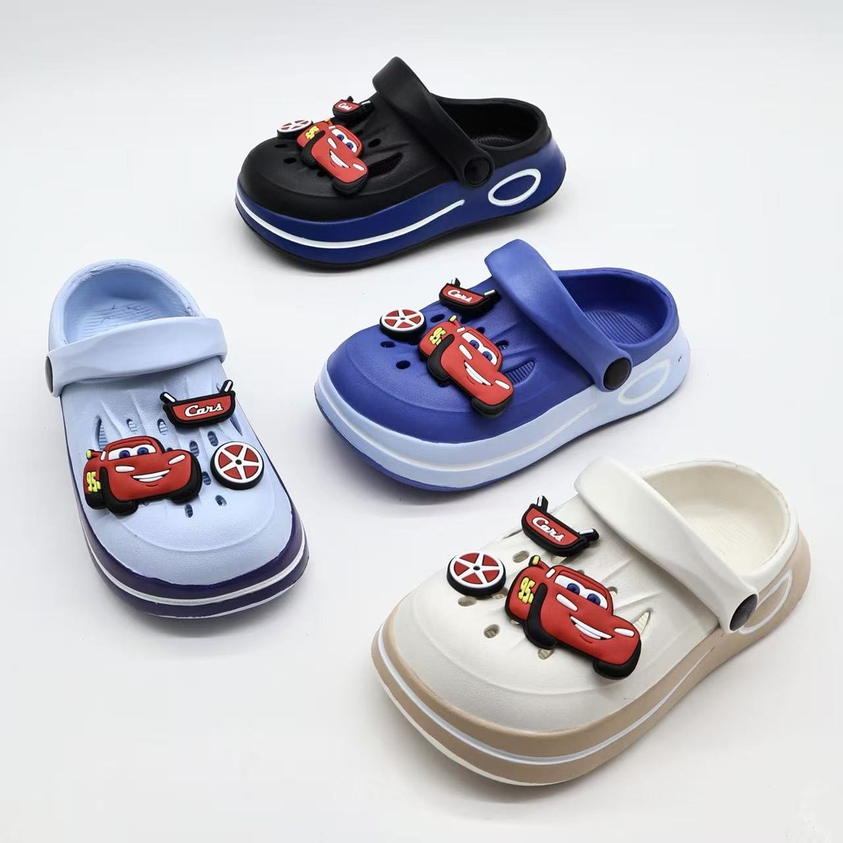 JHC-KIDS-075 | Indoor Outdoor Non-Slip Kids Cloud Slipper (Kids Sizes) - Fujian Jinhongchang Sports Goods Co., Ltd.